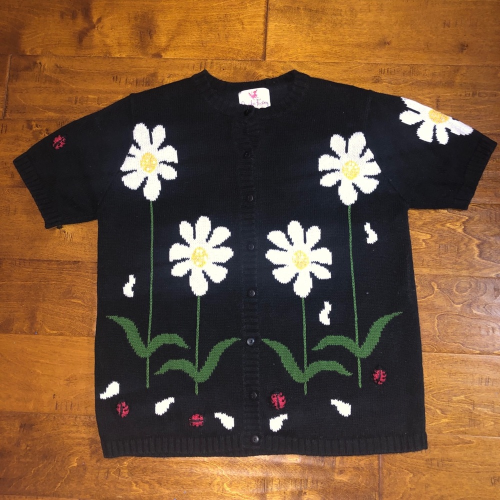 🦄Medium Quacker Factory Button Down Sweater